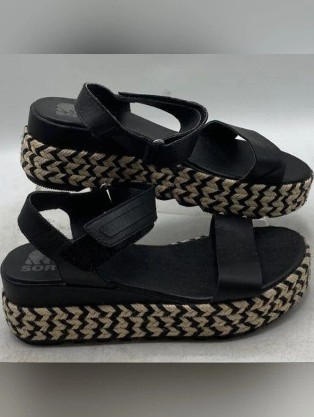 Sorel Women's Cameron™ Flatform Sandals Mixed Sizes R 8.5/ L7.5 MSRP $135